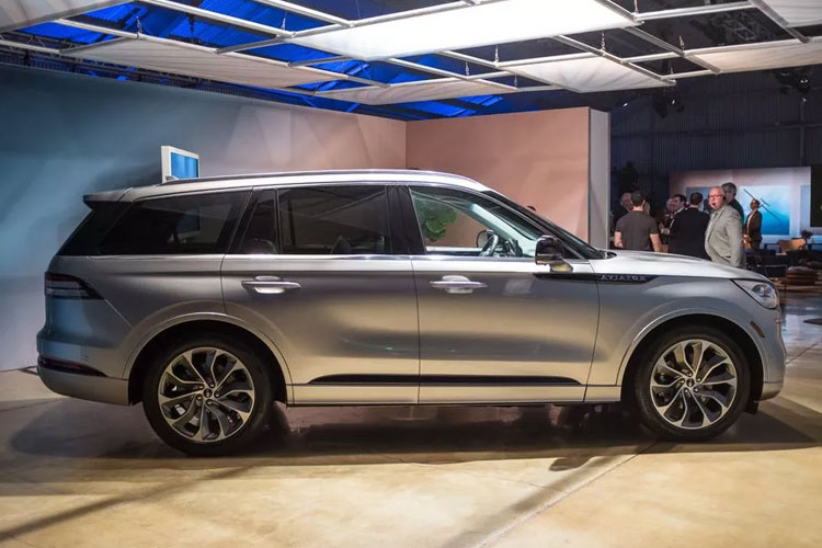 2020 Lincoln Aviator Exterior