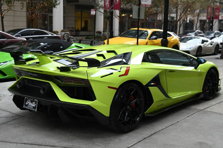 Lamborghini Recalls Aventador SVJs: Driver Might Get Trapped Inside It
