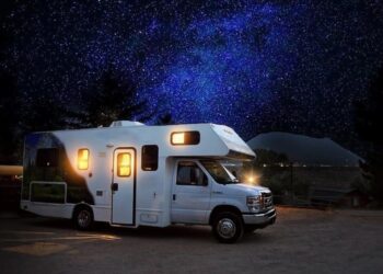 Outdoorsy vs RVshare – Find Out Who’s Better