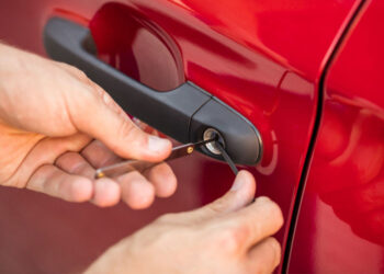 The Benefits of Hiring Locksmith Professionals